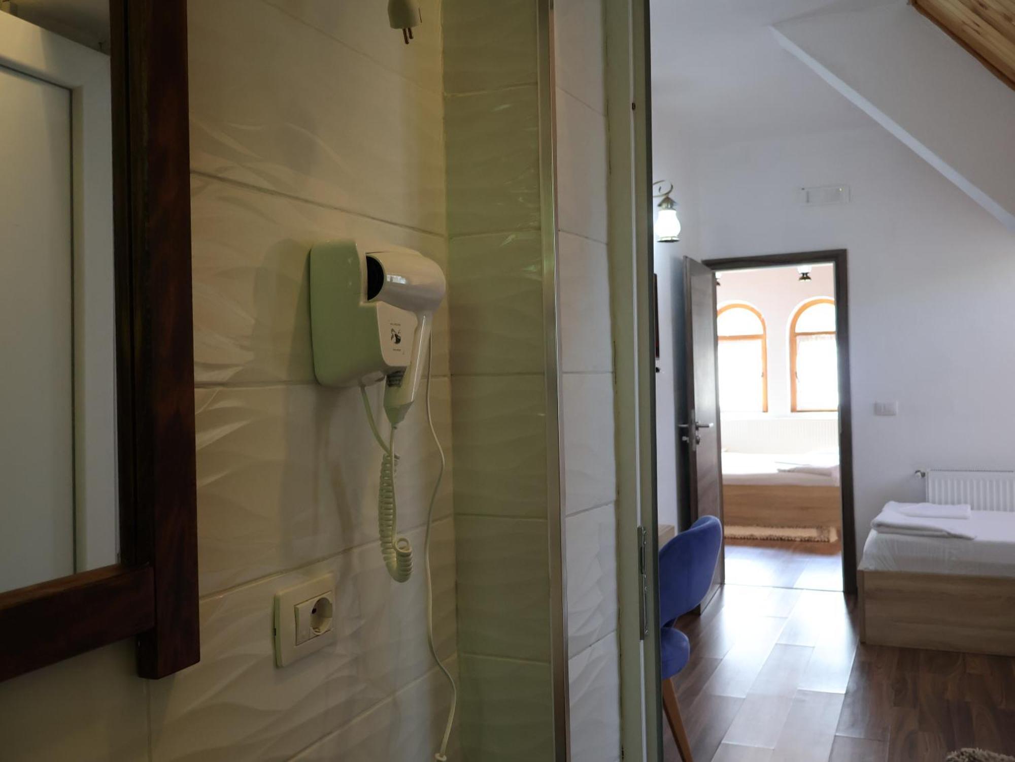 Mik Hotel Valbona Esterno foto