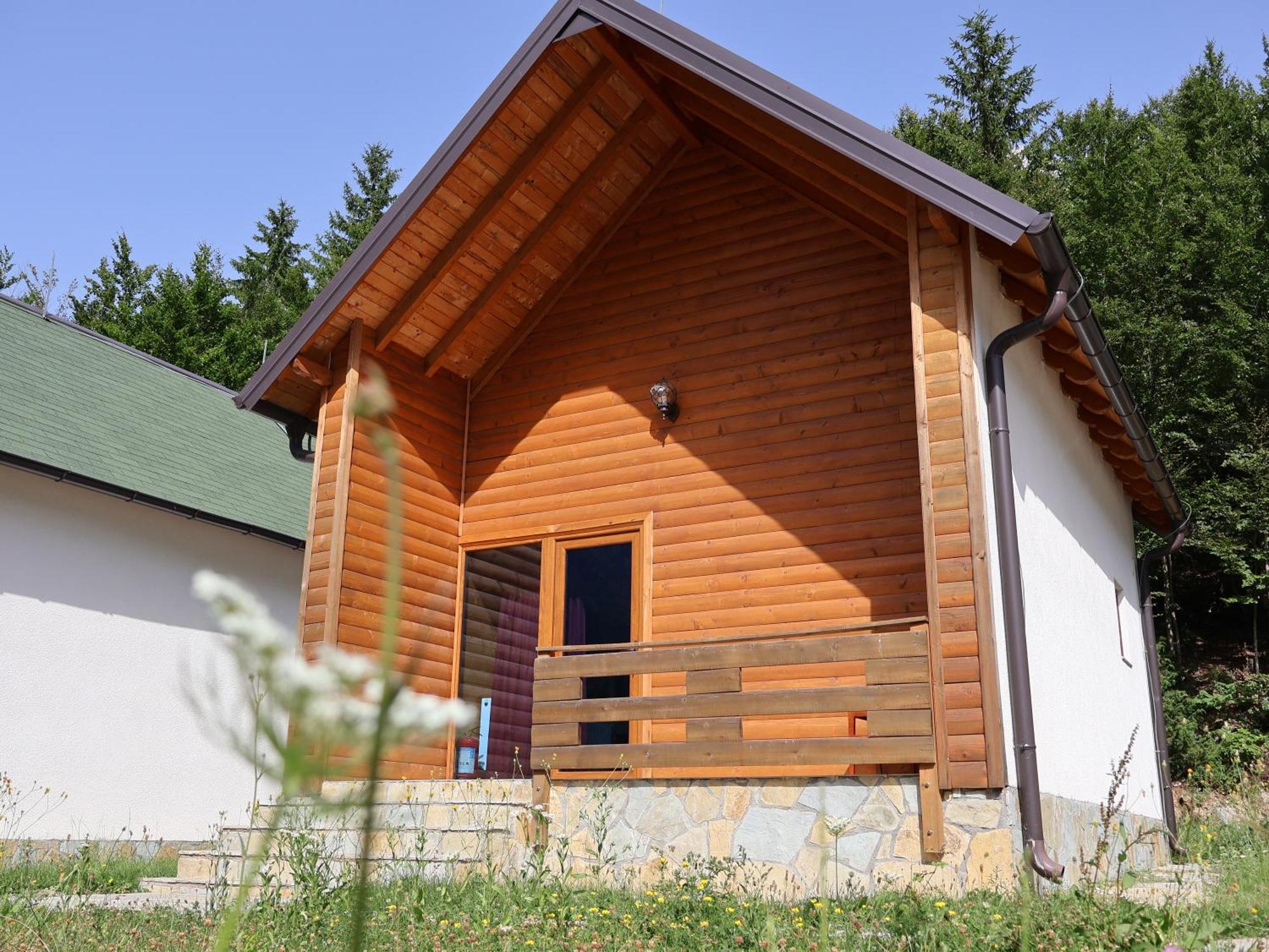 Mik Hotel Valbona Esterno foto