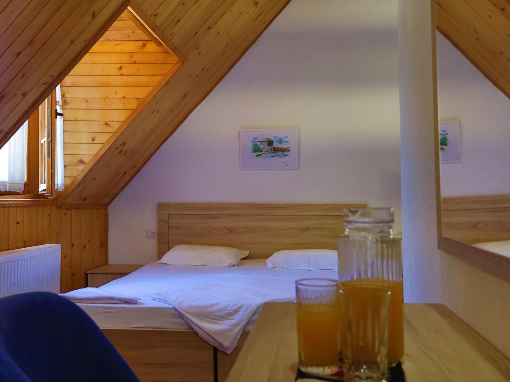 Mik Hotel Valbona Esterno foto