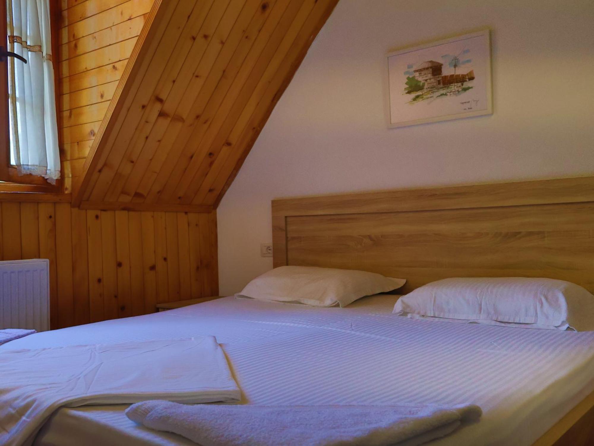 Mik Hotel Valbona Esterno foto
