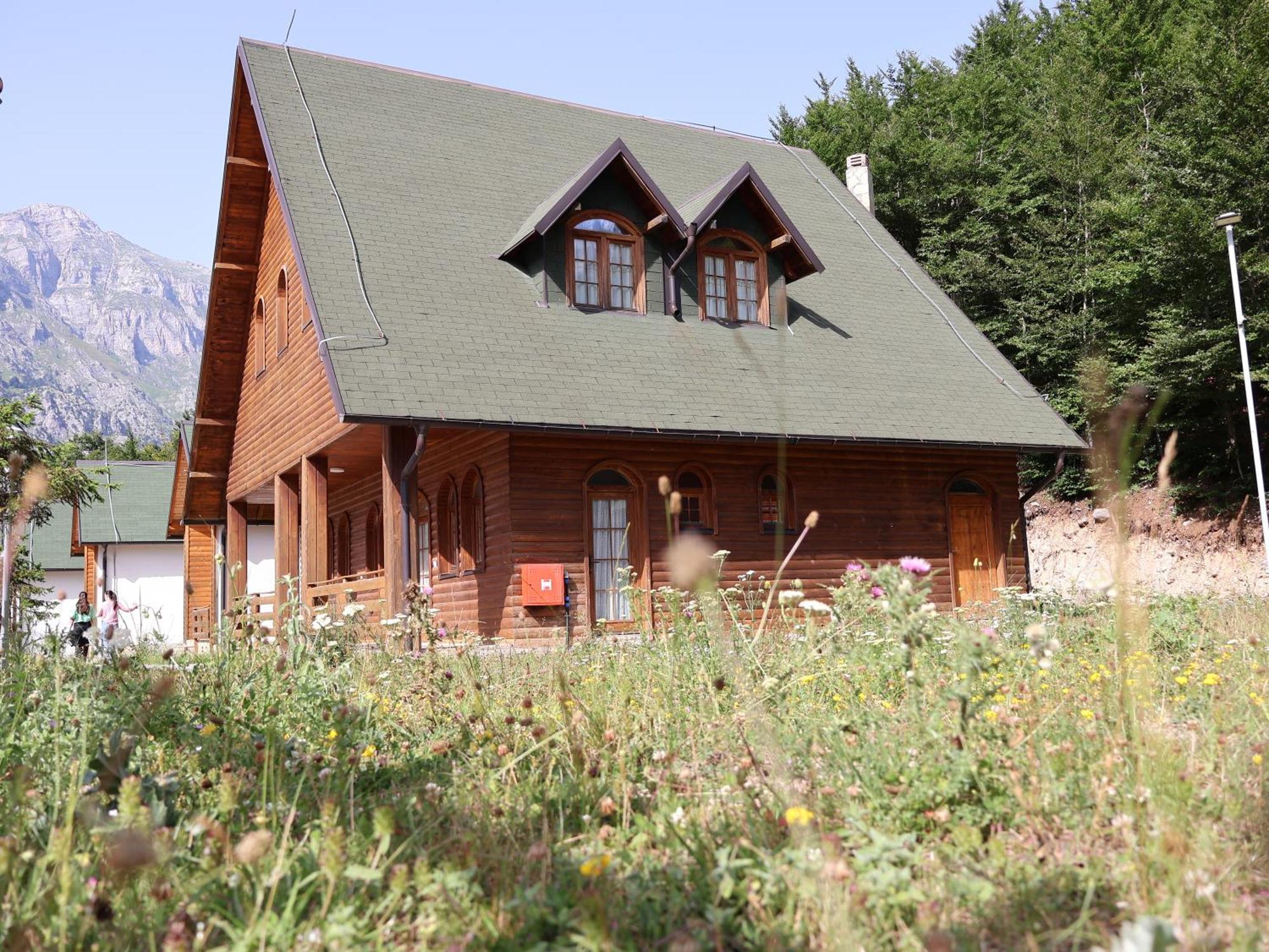 Mik Hotel Valbona Esterno foto