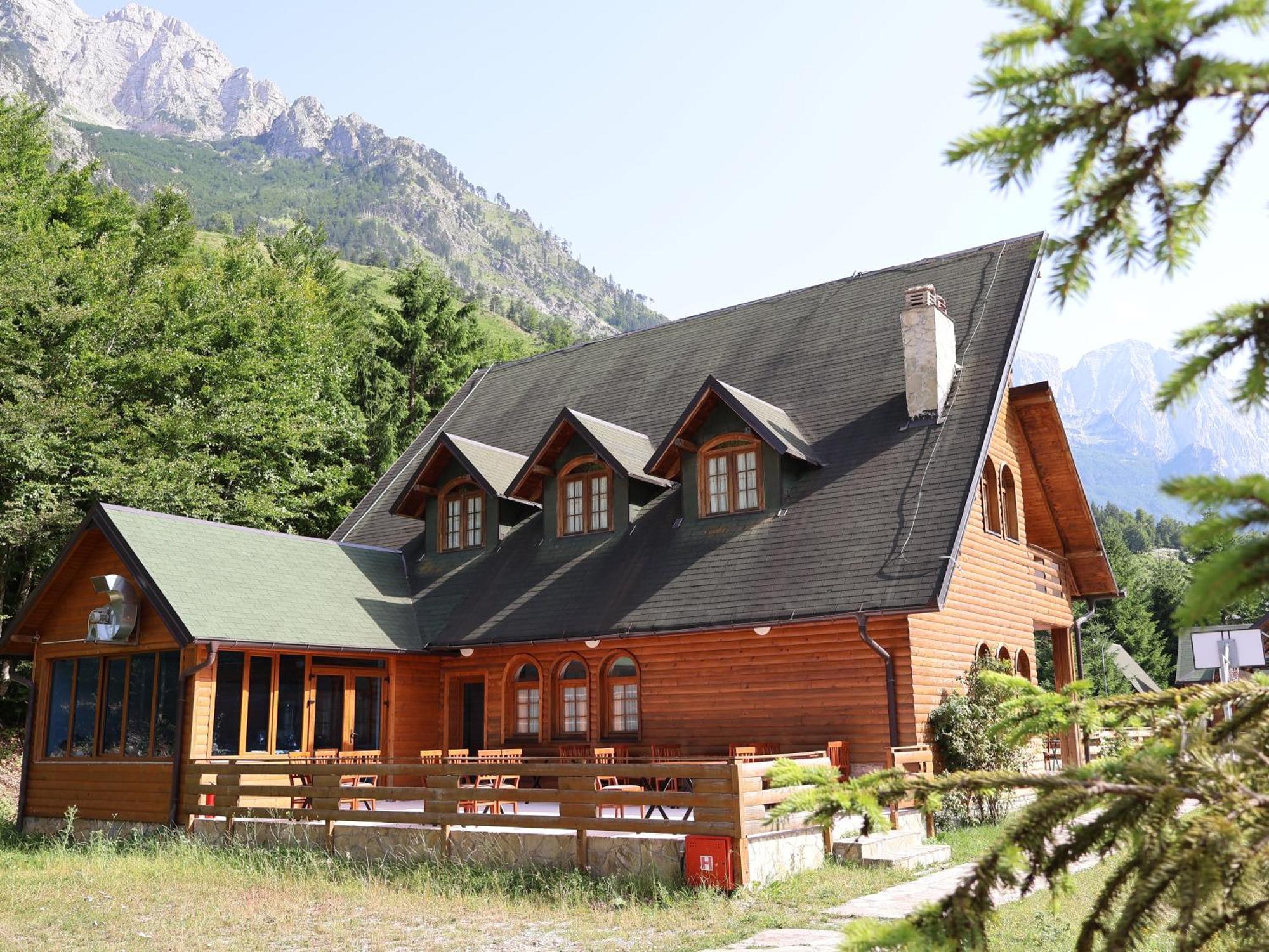 Mik Hotel Valbona Esterno foto