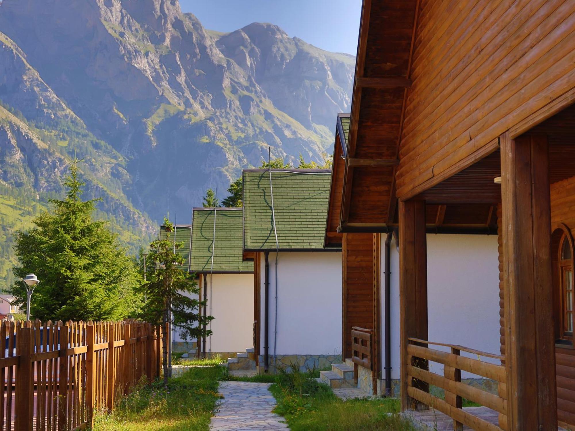 Mik Hotel Valbona Esterno foto