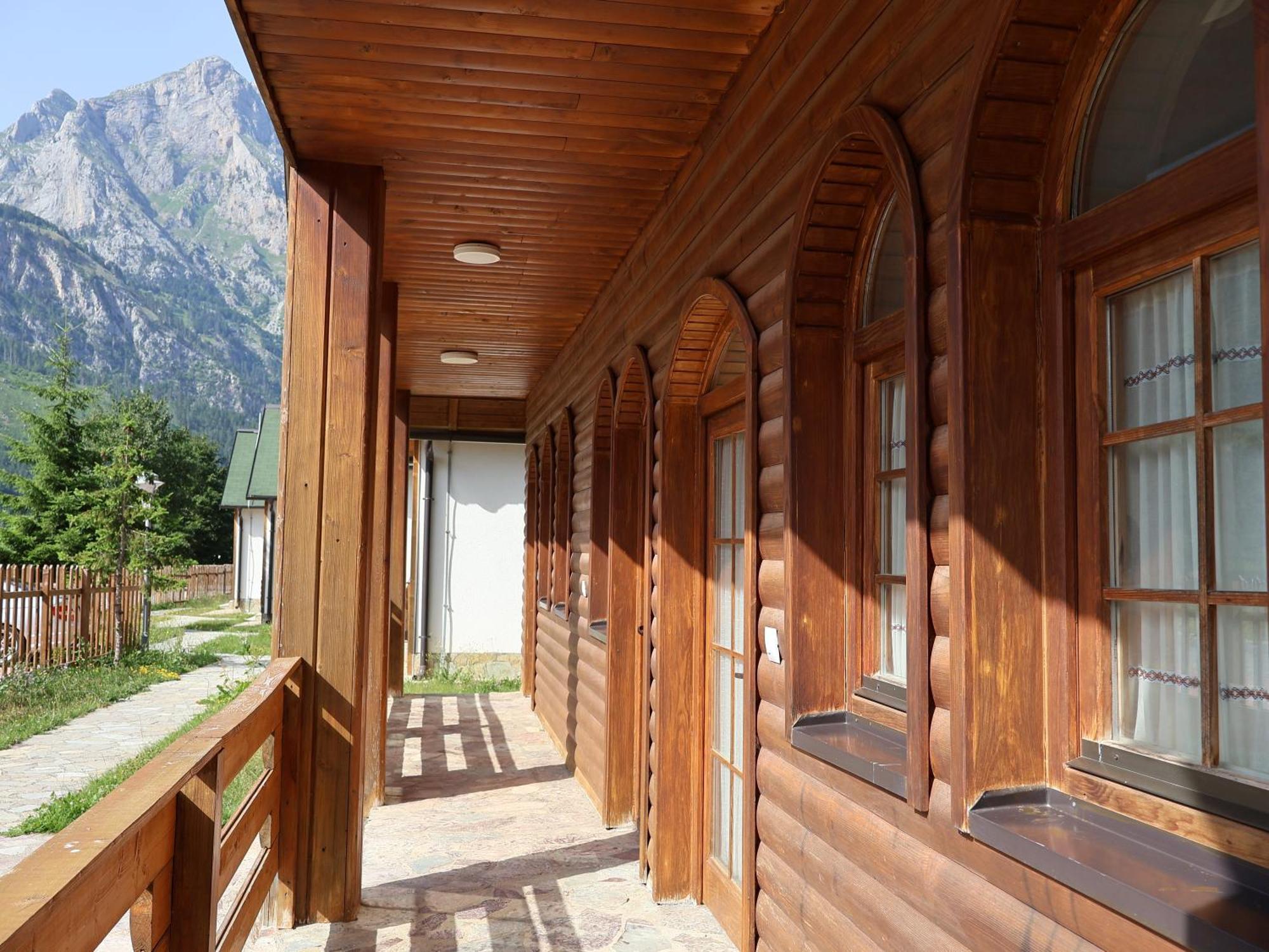 Mik Hotel Valbona Esterno foto