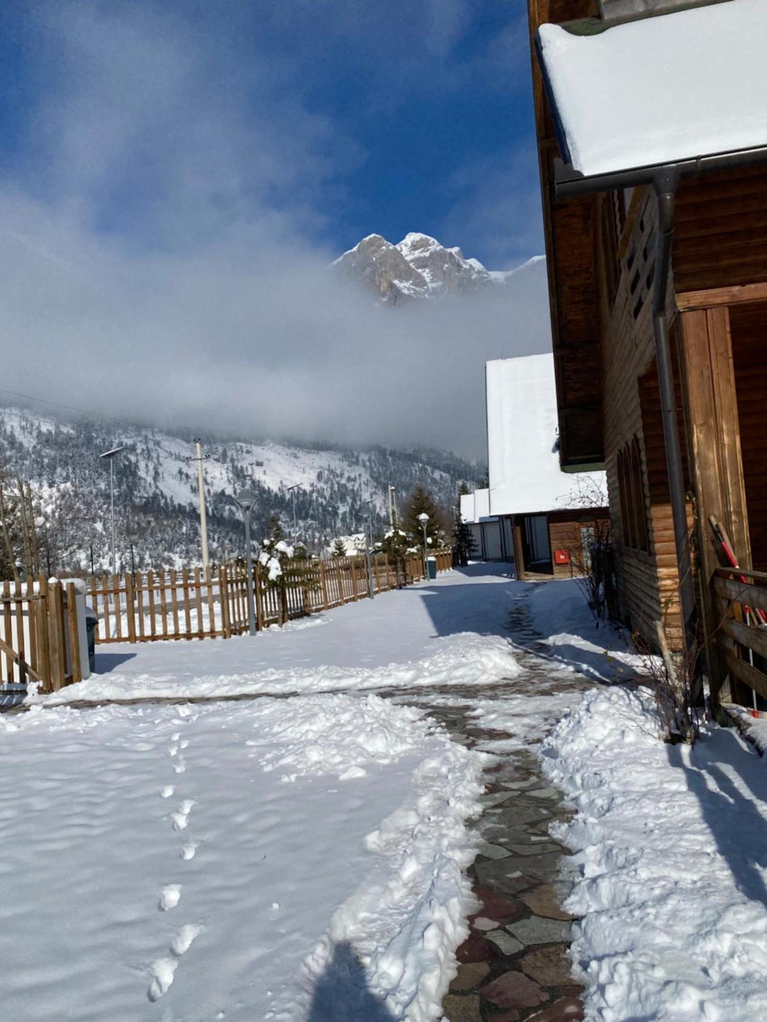 Mik Hotel Valbona Esterno foto