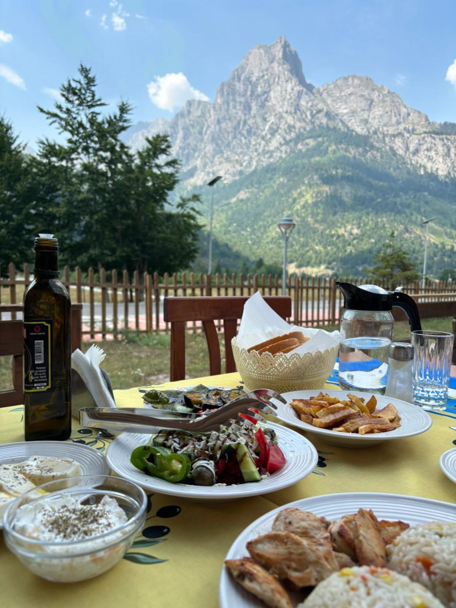 Mik Hotel Valbona Esterno foto